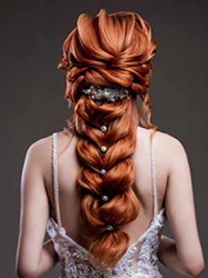 Penteados com Trança Muito usado em Madrinhas